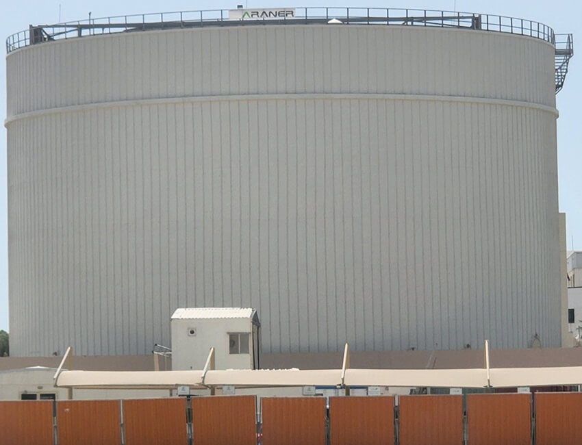 CLADDING THERMAL STORAGE TANK