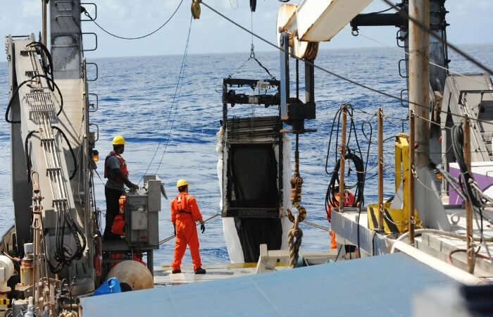 Marine and Offshore Insulation Installation Contractor in Dubai UAE
